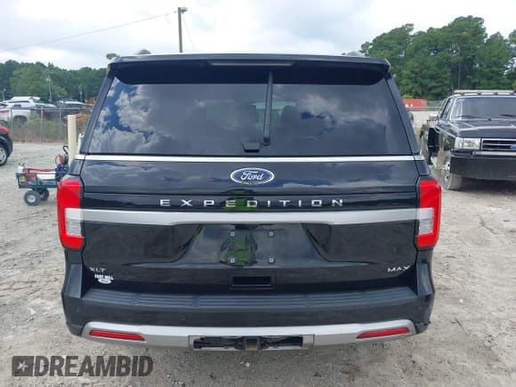 ✅ 2022 Ford Expedition Max XLT • VIN: 1FMJK1JT5NEA42098 • Lot: 42788736. Listed on IAAI with 62,388 mi. Free auction sales archive from the USA and detailed vehicle history report at DreamBid. Image 16.
