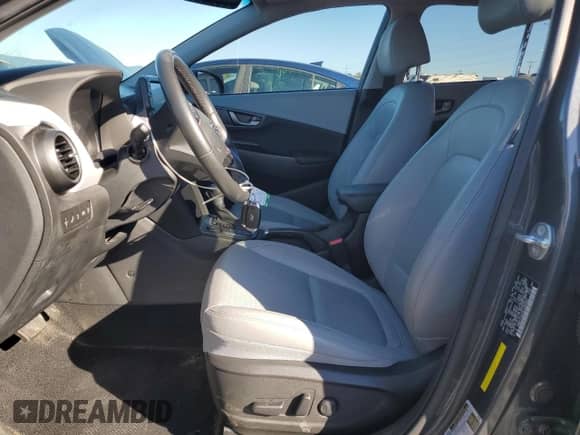 2019 Hyundai Kona Ultimate z VIN KM8K53A50KU380583, wystawiony jako Copart lot #86679545 z przebiegiem 60 869 mil mil oraz Szkoda całkowita • Salvage title. Historia ofert i sprzedaży dostępna na DreamBid. Obrazek 7.