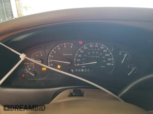 ✅ 2001 Mercury Mountaineer • VIN: 4M2DU86P01UJ03044 • Lot: 73400314. Wystawiony na Copart z przebiegiem 110 738 mil. Bezpłatny archiwum sprzedaży aukcyjnych z USA i szczegółowy raport historii pojazdu na DreamBid. Zdjęcie 9.