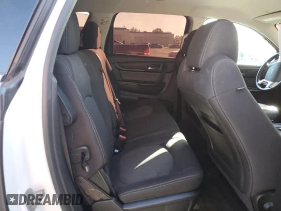 ✅ 2017 Chevrolet Traverse LT • VIN: 1GNKRGKD7HJ267088 • Lot: 82638125. Wystawiony na Copart z przebiegiem 83 811 mil. Bezpłatny archiwum sprzedaży aukcyjnych z USA i szczegółowy raport historii pojazdu na DreamBid. Zdjęcie 11.