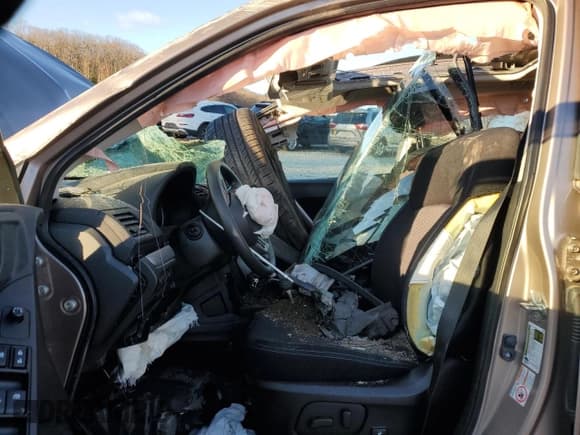 ✅ 2014 Subaru Forester Premium • VIN: JF2SJAEC6EH468582 • Lot: 93397135. Wystawiony na Copart z przebiegiem 64 277 mil. Bezpłatny archiwum sprzedaży aukcyjnych z USA i szczegółowy raport historii pojazdu na DreamBid. Zdjęcie 7.