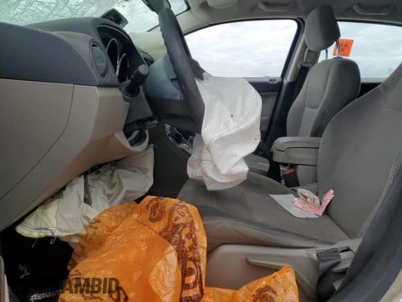 ✅ 2010 Dodge Caliber Mainstreet • VIN: 1B3CB3HA7AD641888 • Lot: 81059804. Wystawiony na Copart z przebiegiem Nie podano. Bezpłatny archiwum sprzedaży aukcyjnych z USA i szczegółowy raport historii pojazdu na DreamBid. Zdjęcie 7.