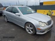 ✅ 2005 Mercedes-Benz C 230 Kompressor • VIN: WDBRF40J15A749542 • Lot: 43444524. Wystawiony na IAAI z przebiegiem 214 832 mil. Bezpłatny archiwum sprzedaży aukcyjnych z USA i szczegółowy raport historii pojazdu na DreamBid. Zdjęcie 1.