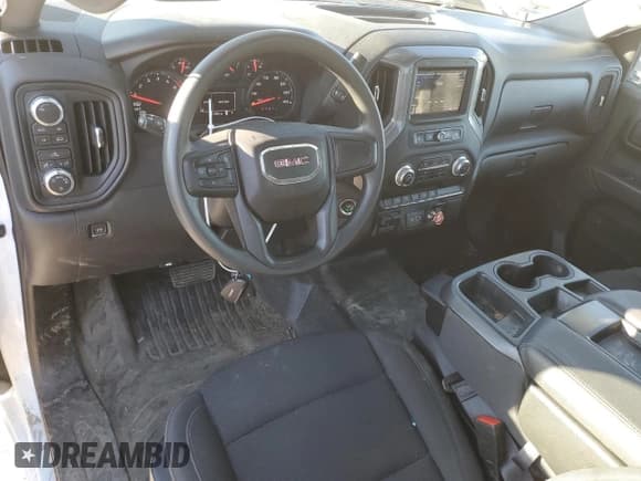 ✅ 2023 GMC Sierra 1500 • VIN: 3GTNUAED3PG315215 • Lot: 87524795. Wystawiony na Copart z przebiegiem 37 651 mil. Bezpłatny archiwum sprzedaży aukcyjnych z USA i szczegółowy raport historii pojazdu na DreamBid. Zdjęcie 8.