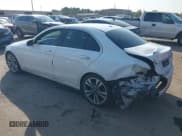 ✅ 2018 Mercedes-Benz C 300 • VIN: 55SWF4JB8JU259952 • Lot: 43535990. Wystawiony na IAAI z przebiegiem 135 066 mil. Bezpłatny archiwum sprzedaży aukcyjnych z USA i szczegółowy raport historii pojazdu na DreamBid. Zdjęcie 3.