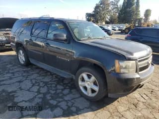 ✅ 2008 Chevrolet Suburban 3LT • VIN: 1GNFC16J28J188573 • Lot: 82475484. Wystawiony na Copart z przebiegiem 278 733 mil. Bezpłatny archiwum sprzedaży aukcyjnych z USA i szczegółowy raport historii pojazdu na DreamBid. Zdjęcie 4.