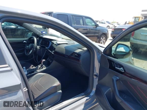 ✅ 2022 Volkswagen Jetta Autobahn • VIN: 3VW2T7BU7NM003973 • Lot: 42982941. Listed on IAAI with 48,165 mi. Free auction sales archive from the USA and detailed vehicle history report at DreamBid. Image 5.