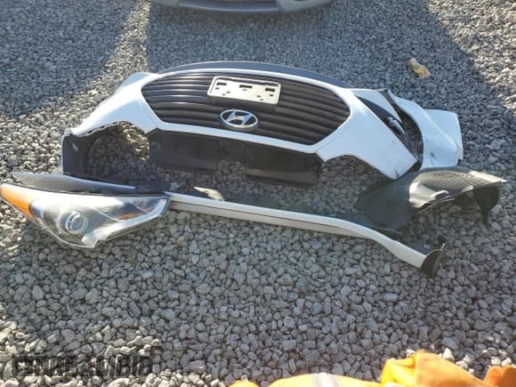 ✅ 2015 Hyundai Veloster Turbo • VIN: KMHTC6AEXFU239361 • Lot: 80539935. Wystawiony na Copart z przebiegiem 103 113 mil. Bezpłatny archiwum sprzedaży aukcyjnych z USA i szczegółowy raport historii pojazdu na DreamBid. Zdjęcie 12.