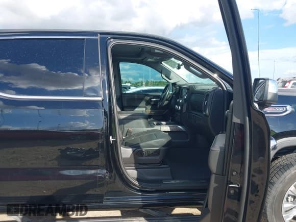 ✅ 2021 GMC Sierra 1500 Denali • VIN: 3GTU9FELXMG337175 • Lot: 43262344. Listed on IAAI with 26,877 mi. Free auction sales archive from the USA and detailed vehicle history report at DreamBid. Image 5.