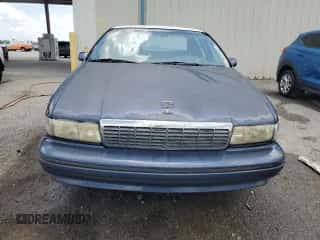 1994 Chevrolet Caprice 1SA Special Value z VIN 1G1BL52P7RR198858, wystawiony jako Copart lot #62866445 z przebiegiem Nie podano mil oraz Szkoda całkowita • Salvage title. Historia ofert i sprzedaży dostępna na DreamBid. Obrazek 5.