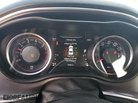 ✅ 2017 Dodge Challenger R/T • VIN: 2C3CDZBT7HH658939 • Лот: 84479995. Опубликован ранее на Copart с пробегом 70 689 миль. Бесплатный доступ к архиву аукционных продаж из США и подробный отчёт об истории автомобиля на DreamBid. Изображение 9.