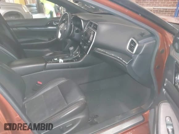 ✅ 2021 Nissan Maxima SR • VIN: 1N4AA6EV3MC514217 • Лот: 41570882. Опубликован ранее на IAAI с пробегом 74 423 миль. Бесплатный доступ к архиву аукционных продаж из США и подробный отчёт об истории автомобиля на DreamBid. Изображение 5.