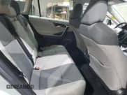 ✅ 2021 Toyota RAV4 XLE • VIN: 2T3W1RFVXMW149712 • Lot: 84968385. Wystawiony na Copart z przebiegiem 54 467 mil. Bezpłatny archiwum sprzedaży aukcyjnych z USA i szczegółowy raport historii pojazdu na DreamBid. Zdjęcie 11.