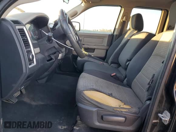 ✅ 2009 Dodge 1500 ST • VIN: 1D3HV18P09S755198 • Лот: 82841554. Размещён на Copart с пробегом 216 050 миль миль. Получите бесплатный доступ к архиву аукционных продаж из США и посмотрите подробный отчёт об истории автомобиля на DreamBid. Изображение 7.