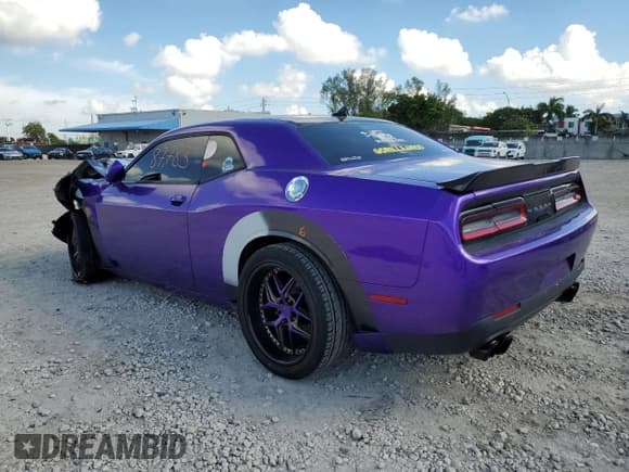 ✅ 2016 Dodge Challenger SXT Plus • VIN: 2C3CDZAGXGH330207 • Lot: 68889562. Wystawiony na Copart z przebiegiem 87 783 mil. Bezpłatny archiwum sprzedaży aukcyjnych z USA i szczegółowy raport historii pojazdu na DreamBid. Zdjęcie 2.