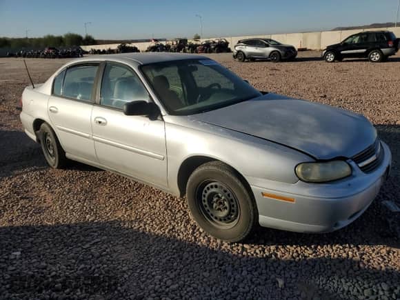 2003 Chevrolet Malibu with VIN 1G1ND52J53M500626, listed as a Copart auction lot 83228994 with 326,248 mi miles and Clean title. Bid and sale history available at DreamBid. Image 4.