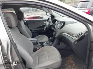 ✅ 2017 Hyundai Santa Fe 2.4L • VIN: 5NMZTDLB3HH003960 • Лот: 43535086. Опубликован ранее на IAAI с пробегом 164 538 миль. Бесплатный доступ к архиву аукционных продаж из США и подробный отчёт об истории автомобиля на DreamBid. Изображение 5.