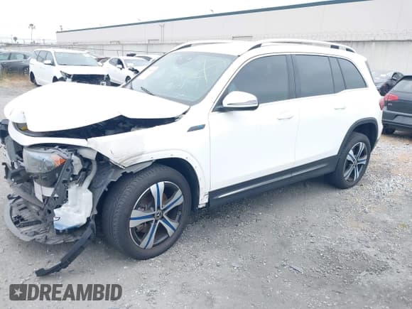 ✅ 2022 Mercedes-Benz EQB 300 • VIN: W1N9M0KB5NN012383 • Lot: 42086857. Wystawiony na IAAI z przebiegiem 17 732 mil. Bezpłatny archiwum sprzedaży aukcyjnych z USA i szczegółowy raport historii pojazdu na DreamBid. Zdjęcie 2.