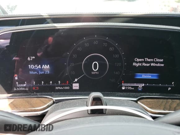 ✅ 2024 Cadillac Escalade Sport Platinum • VIN: 1GYS4GKT1RR387688 • Lot: 61861045. Listed on Copart with 6,086 mi. Free auction sales archive from the USA and detailed vehicle history report at DreamBid. Image 9.