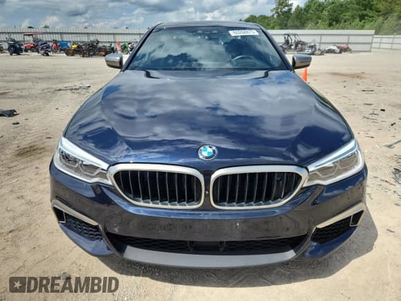 ✅ 2020 BMW 5 Series M550i xDrive • VIN: WBAJS7C02LCD05408 • Lot: 60268875. Wystawiony na Copart z przebiegiem 30 062 mil. Bezpłatny archiwum sprzedaży aukcyjnych z USA i szczegółowy raport historii pojazdu na DreamBid. Zdjęcie 5.