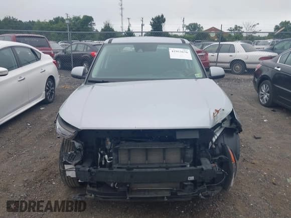 ✅ 2021 Hyundai Venue SE • VIN: KMHRB8A35MU078387 • Lot: 42953676. Listed on IAAI with 17,339 mi. Free auction sales archive from the USA and detailed vehicle history report at DreamBid. Image 12.