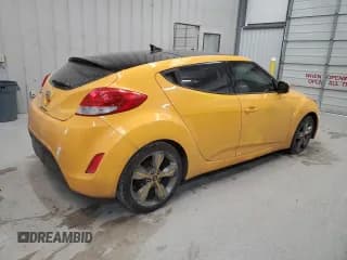✅ 2016 Hyundai Veloster • VIN: KMHTC6AD1GU292071 • Lot: 89149695. Wystawiony na Copart z przebiegiem 101 557 mil. Bezpłatny archiwum sprzedaży aukcyjnych z USA i szczegółowy raport historii pojazdu na DreamBid. Zdjęcie 3.