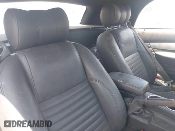 ✅ 2002 Ford Thunderbird Hardtop Premium • VIN: 1FAHP60A42Y126835 • Лот: 42693835. Опубликован ранее на IAAI с пробегом Не указан. Бесплатный доступ к архиву аукционных продаж из США и подробный отчёт об истории автомобиля на DreamBid. Изображение 8.