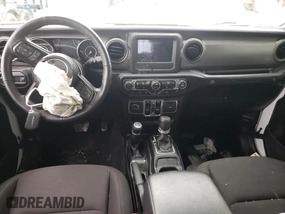 ✅ 2023 Jeep Wrangler Sport Altitude • VIN: 1C4HJXDG8PW620005 • Lot: 88764605. Wystawiony na Copart z przebiegiem 25 724 mil. Bezpłatny archiwum sprzedaży aukcyjnych z USA i szczegółowy raport historii pojazdu na DreamBid. Zdjęcie 8.