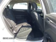 ✅ 2018 Ford Fusion SE • VIN: 3FA6P0H76JR164822 • Lot: 42156977. Wystawiony na IAAI z przebiegiem 136 691 mil. Bezpłatny archiwum sprzedaży aukcyjnych z USA i szczegółowy raport historii pojazdu na DreamBid. Zdjęcie 8.