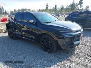 2019 Chevrolet Blazer RS z VIN 3GNKBJRS9KS669500, wystawiony jako IAAI lot #42892626 z przebiegiem 83 115 mil mil oraz . Historia ofert i sprzedaży dostępna na DreamBid. Obrazek 1.