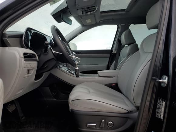 ✅ 2024 Hyundai Palisade SEL • VIN: KM8R44GE3RU716607 • Лот: 42505655. Опубликован ранее на Copart с пробегом 31 537 миль. Бесплатный доступ к архиву аукционных продаж из США и подробный отчёт об истории автомобиля на DreamBid. Изображение 7.