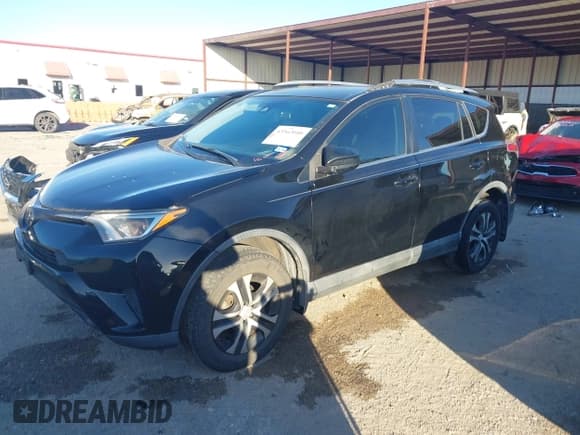 ✅ 2017 Toyota RAV4 LE • VIN: 2T3ZFREV0HW317895 • Lot: 43562040. Wystawiony na IAAI z przebiegiem 86 715 mil. Bezpłatny archiwum sprzedaży aukcyjnych z USA i szczegółowy raport historii pojazdu na DreamBid. Zdjęcie 17.