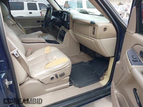 ✅ 2005 GMC Yukon XL SLT • VIN: 1GKEC16ZX5R121229 • Lot: 42069323. Listed on IAAI with Not provided. Free auction sales archive from the USA and detailed vehicle history report at DreamBid. Image 5.