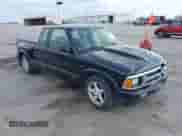 1997 Chevrolet S-10 LS with VIN 1GCCS19X2V8137981, listed as a IAAI auction lot 42100027 with 97,208 mi miles and . Bid and sale history available at DreamBid. Image 1.