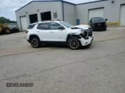 ✅ 2026 GMC Terrain FWD Elevation • VIN: 3GKALMEG4TL106424 • Lot: 63837445. Wystawiony na Copart z przebiegiem 4 410 mil. Bezpłatny archiwum sprzedaży aukcyjnych z USA i szczegółowy raport historii pojazdu na DreamBid. Zdjęcie 14.