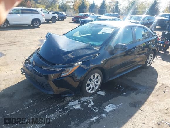 ✅ 2024 Toyota Corolla LE • VIN: 5YFB4MDE1RP137137 • Lot: 43477771. Listed on IAAI with 19,332 mi. Free auction sales archive from the USA and detailed vehicle history report at DreamBid. Image 17.