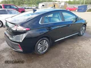 2022 Hyundai Ioniq SEL with VIN KMHC75LD9NU268643, listed as a IAAI auction lot 43272941 with 93,832 mi miles and . Bid and sale history available at DreamBid. Image 4.