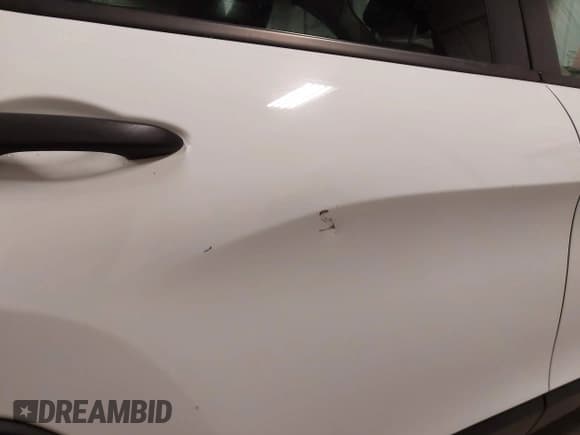 ✅ 2016 Jeep Cherokee Sport • VIN: 1C4PJLAB7GW212267 • Lot: 43614125. Listed on IAAI with 114,058 mi. Free auction sales archive from the USA and detailed vehicle history report at DreamBid. Image 21.