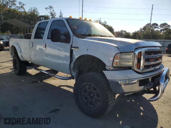 ✅ 2006 Ford F-250 XL • VIN: 1FTSW20506ED61593 • Lot: 91292235. Wystawiony na Copart z przebiegiem 203 202 mil. Bezpłatny archiwum sprzedaży aukcyjnych z USA i szczegółowy raport historii pojazdu na DreamBid. Zdjęcie 4.