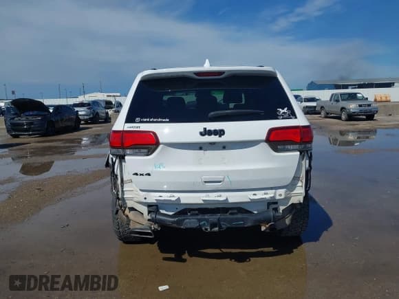 ✅ 2015 Jeep Grand Cherokee Overland • VIN: 1C4RJFCG0FC213585 • Лот: 42456563. Опубликован ранее на IAAI с пробегом 100 974 миль. Бесплатный доступ к архиву аукционных продаж из США и подробный отчёт об истории автомобиля на DreamBid. Изображение 6.
