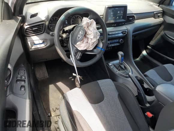 2019 Hyundai Veloster 2.0 z VIN KMHTG6AF1KU013409, wystawiony jako Copart lot #54214744 z przebiegiem 37 887 mil mil oraz Szkoda całkowita • Salvage title. Historia ofert i sprzedaży dostępna na DreamBid. Obrazek 8.