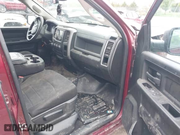 2019 Ram 1500 Tradesman with VIN 1C6RR7FG7KS501699, listed as a IAAI auction lot 42220021 with 92,433 mi miles and . Bid and sale history available at DreamBid. Image 5.