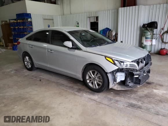 ✅ 2017 Hyundai Sonata SE • VIN: 5NPE24AF9HH588828 • Lot: 44496023. Listed on Copart with 78,603 mi. Free auction sales archive from the USA and detailed vehicle history report at DreamBid. Image 4.