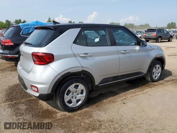 ✅ 2021 Hyundai Venue SE • VIN: KMHRB8A37MU078553 • Lot: 59971435. Listed on Copart with 46,180 mi. Free auction sales archive from the USA and detailed vehicle history report at DreamBid. Image 3.