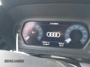 ✅ 2023 Audi A3 Premium Plus • VIN: WAUBUDGY7PA096999 • Lot: 41302672. Wystawiony na IAAI z przebiegiem 10 431 mil. Bezpłatny archiwum sprzedaży aukcyjnych z USA i szczegółowy raport historii pojazdu na DreamBid. Zdjęcie 7.