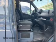✅ 2019 Mercedes-Benz Sprinter Cargo • VIN: WD4PF1CD0KP119040 • Лот: 82071015. Опубликован ранее на Copart с пробегом 124 312 миль. Бесплатный доступ к архиву аукционных продаж из США и подробный отчёт об истории автомобиля на DreamBid. Изображение 5.