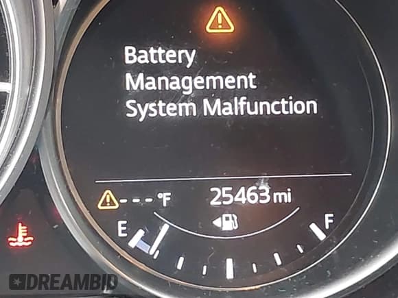 ✅ 2023 Mazda CX-5 S Carbon Edition • VIN: JM3KFBCM2P0212062 • Lot: 40853928. Wystawiony na IAAI z przebiegiem 25 463 mil. Bezpłatny archiwum sprzedaży aukcyjnych z USA i szczegółowy raport historii pojazdu na DreamBid. Zdjęcie 15.