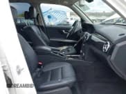 ✅ 2015 Mercedes-Benz GLK 350 • VIN: WDCGG5HB4FG363442 • Лот: 43253745. Опубликован ранее на IAAI с пробегом 153 965 миль. Бесплатный доступ к архиву аукционных продаж из США и подробный отчёт об истории автомобиля на DreamBid. Изображение 5.