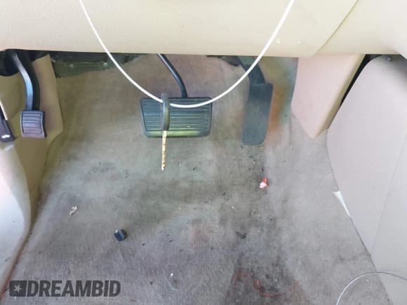 ✅ 2013 GMC Yukon XL Denali • VIN: 1GKS1MEF0DR145751 • Lot: 42881106. Listed on IAAI with 164,485 mi. Free auction sales archive from the USA and detailed vehicle history report at DreamBid. Image 11.