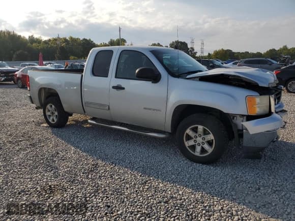✅ 2011 GMC Sierra 1500 SLE • VIN: 1GTR1VE01BZ146237 • Lot: 80162545. Wystawiony na Copart z przebiegiem 272 868 mil. Bezpłatny archiwum sprzedaży aukcyjnych z USA i szczegółowy raport historii pojazdu na DreamBid. Zdjęcie 4.
